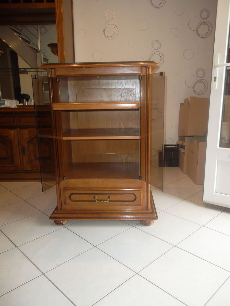 Meuble HIFI en bon �tat 45 Pont-�-Mousson (54)