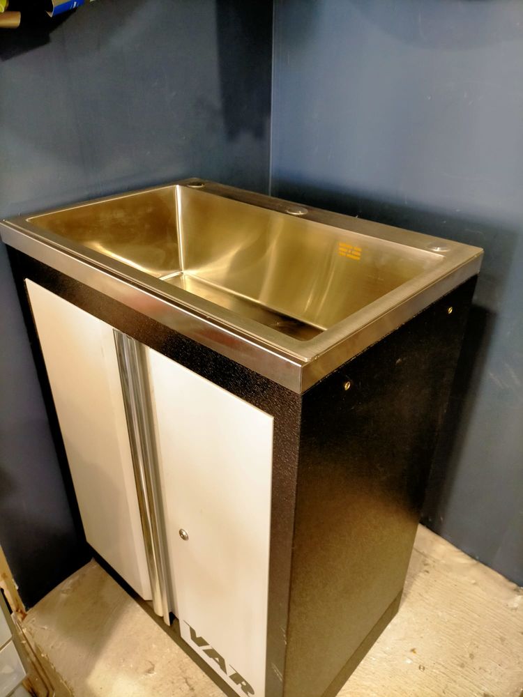 Meuble industriel 2 portes / �vier de marque VAR 590 Sartrouville (78)