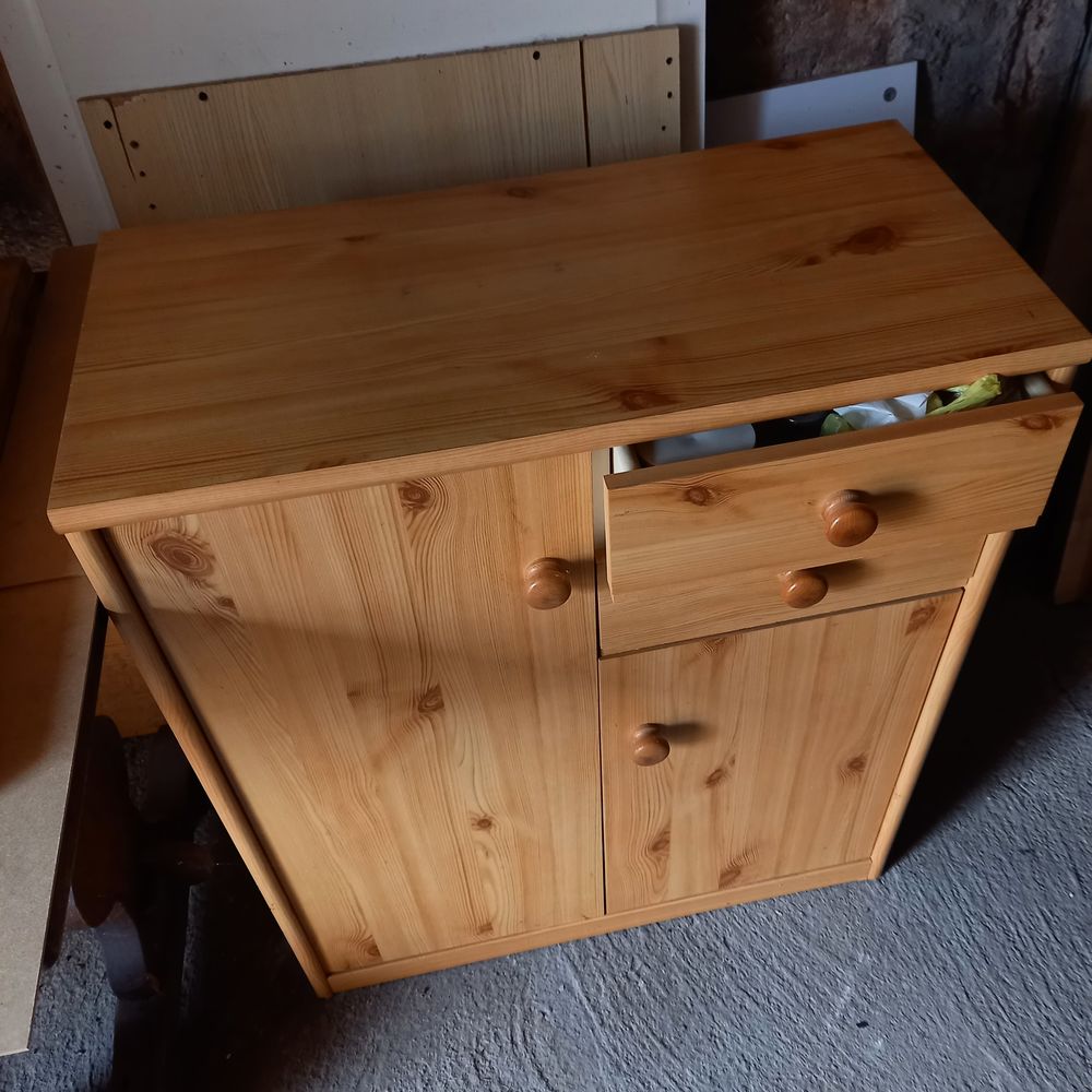 Meuble d'int�rieur 15 Chenim�nil (88)