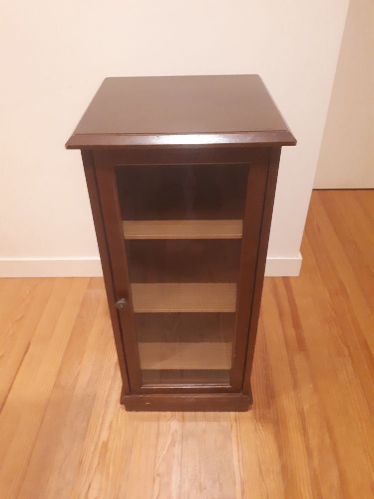 Meuble CD/livres en bois fonc� avec portes vitr�es, 50 euros 0 Saint-Just (35)