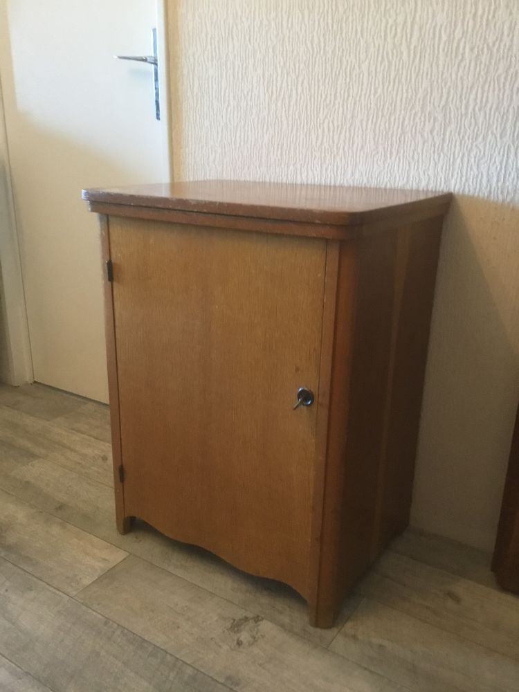 Meuble machine � coudre NECCHI Mod�le LELIA 513 200 Aurillac (15)