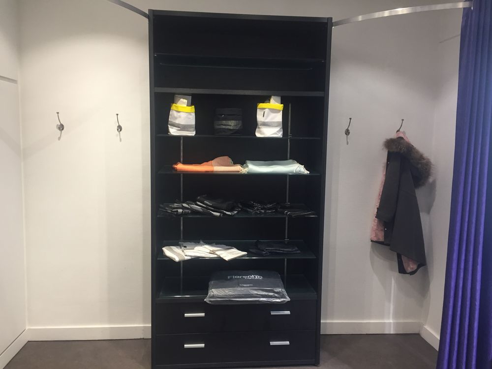 MEUBLE DE MAGASIN 0 Paris 16 (75)