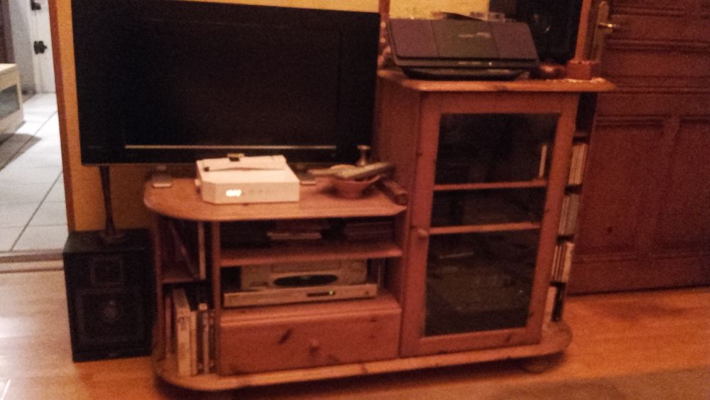 meuble TV en pin massif 0 Saint-Etienne (42)