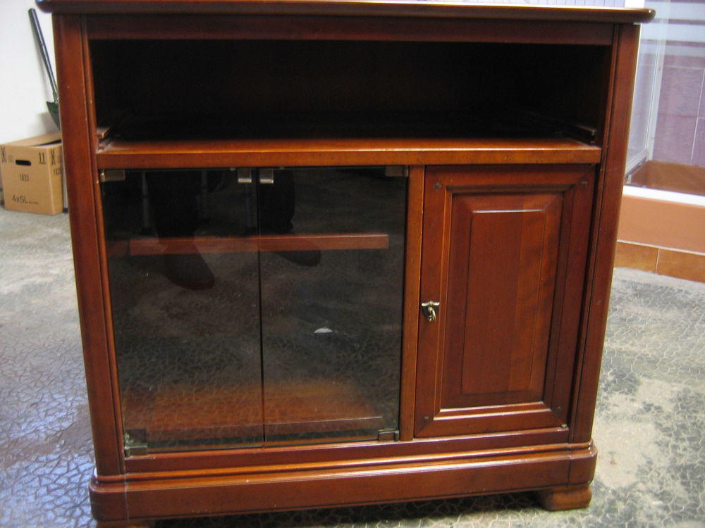 
MEUBLE TV MERISIER 80 Hy�res (83)