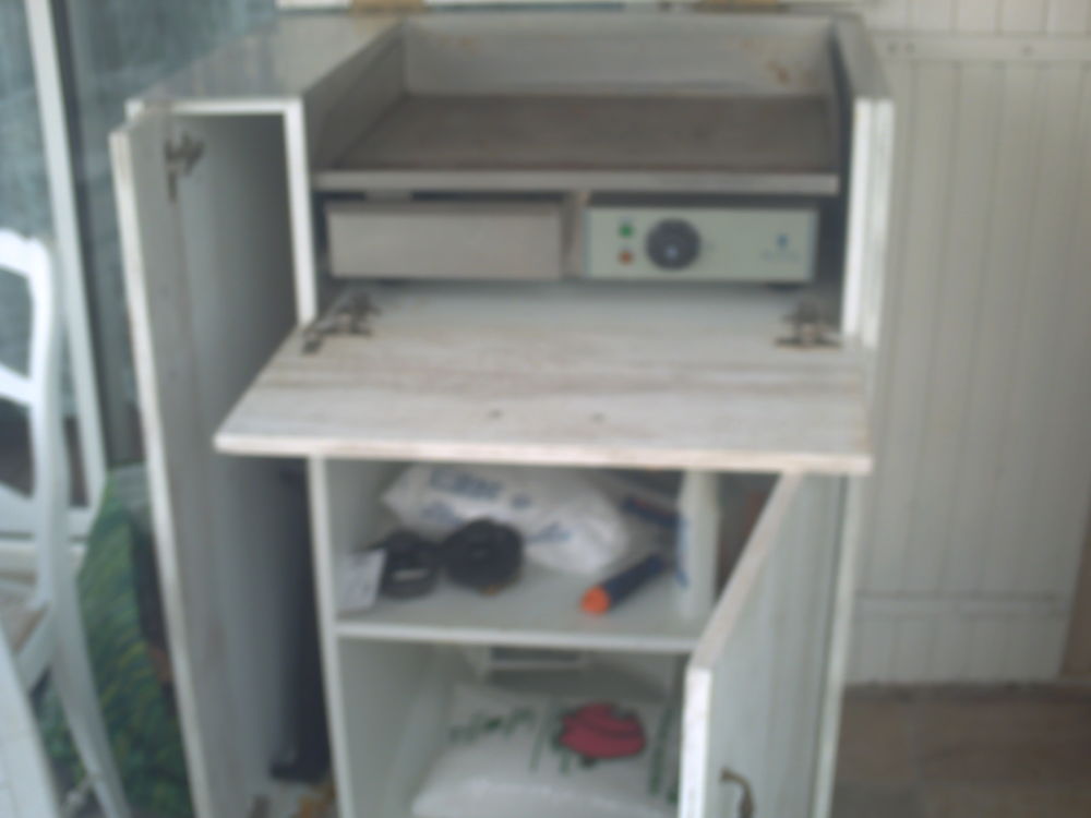 meuble sur mesure avec  plancha inclus 0 Saint-Maime (04)