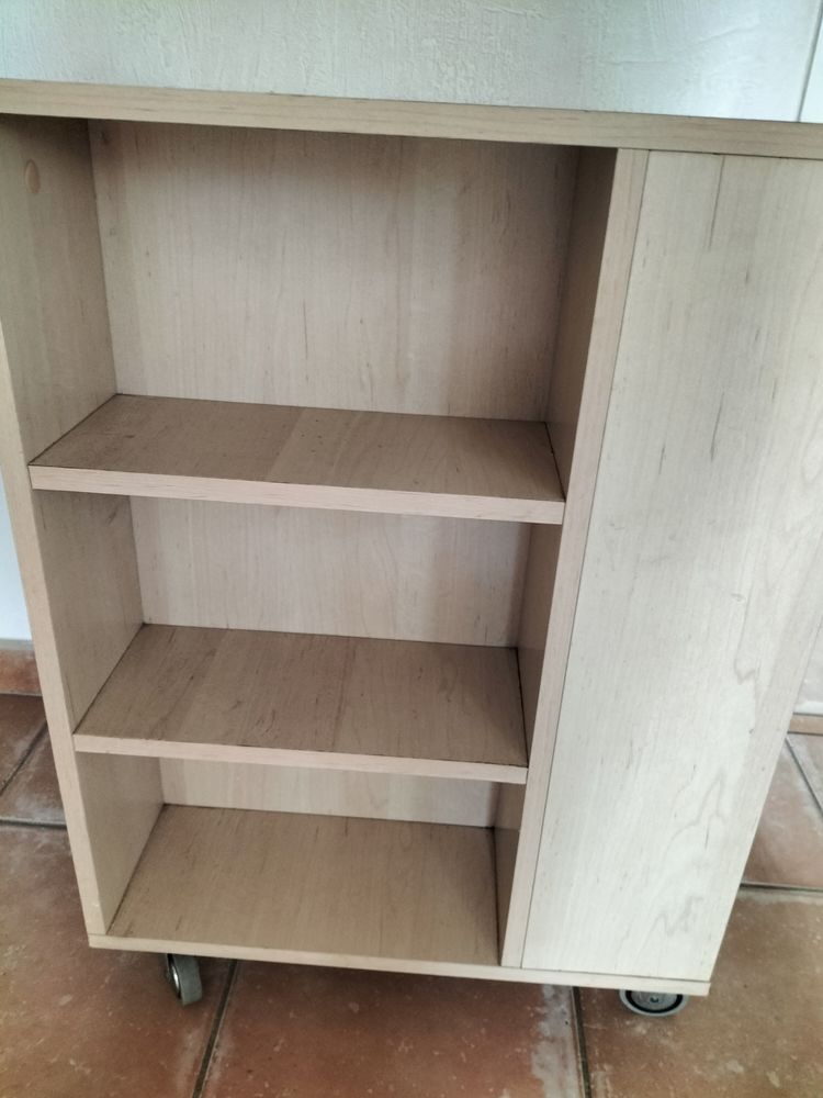 Meuble multirangement sur roulettes 28 Agneaux (50)