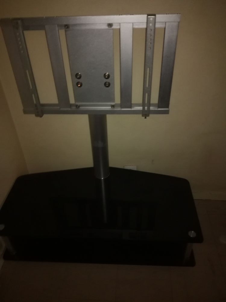 Meuble tv orientable avec 2verres fum�s 100 Rochefort (17)