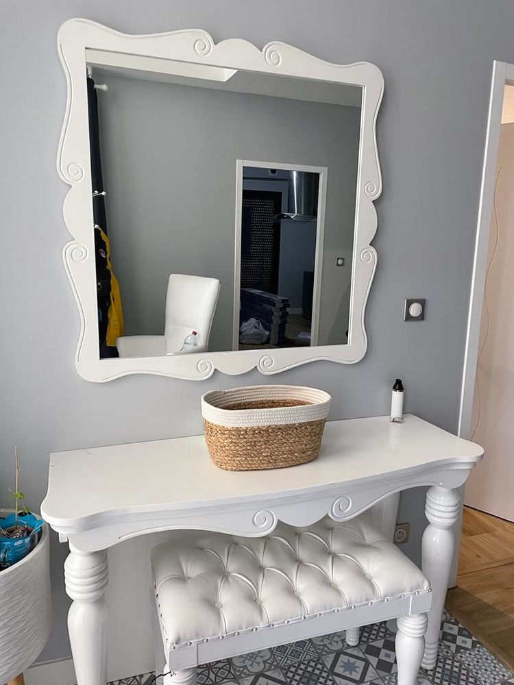 Meuble
3 pi�ces 
Miroir 
Banc
Console 150 Bellignat (01)