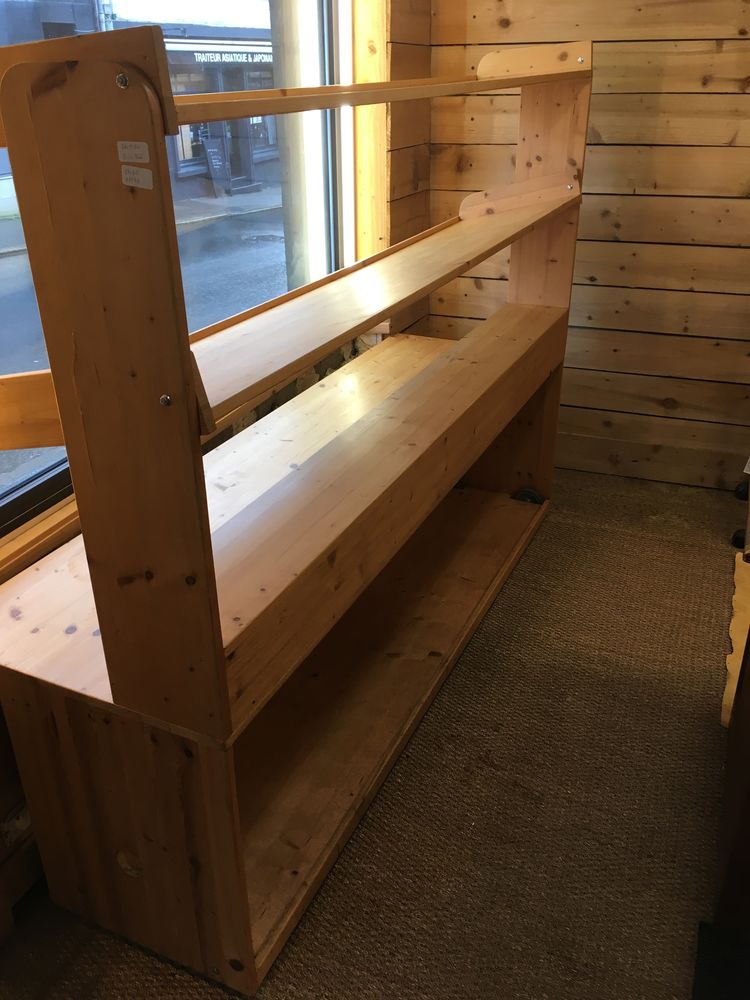 Meuble pr�sentation magasin 300 Hennebont (56)