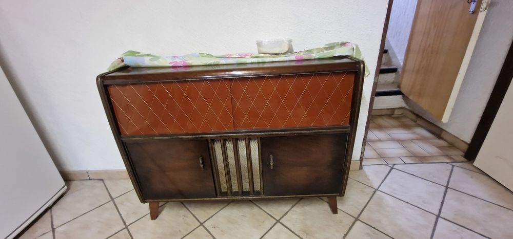 Meuble radio tourne disque 200 Sarreguemines (57)