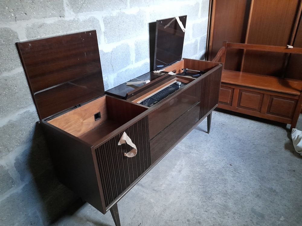 Meuble radio 250 Ch�tellerault (86)