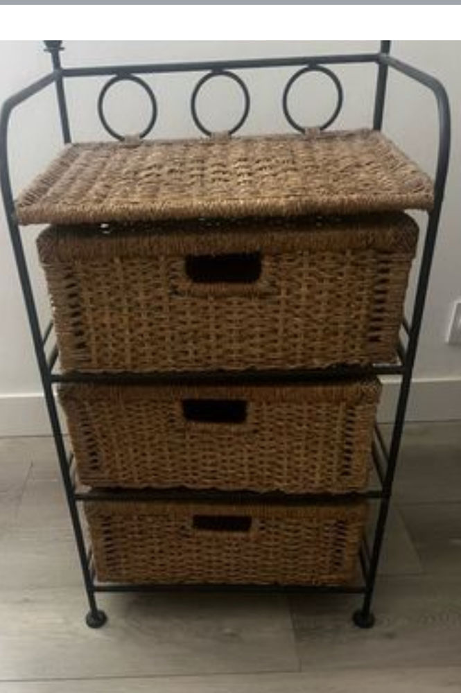 Meuble de rangement fer forg� et paniers en osier 3 tiroirs 15 Cannes (06)