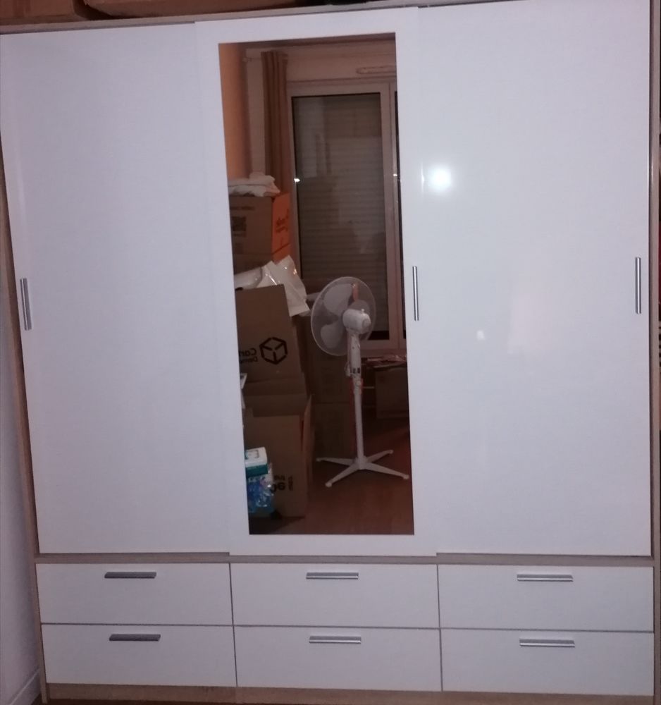 MEUBLE DE RANGEMENT 200 Suresnes (92)