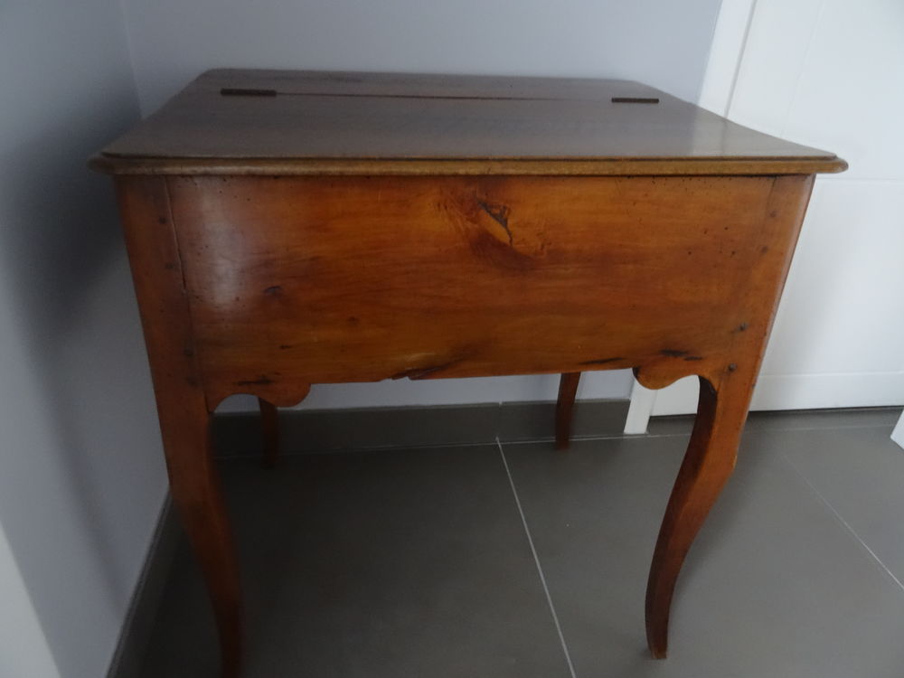 Meuble  RESERVE A PAINS ANTIQUAIRE 18 �me  RARE 480 La Baule-Escoublac (44)