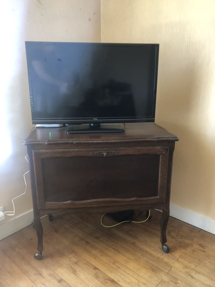 Meuble bar sur roulettes
50 Angoul�me (16)