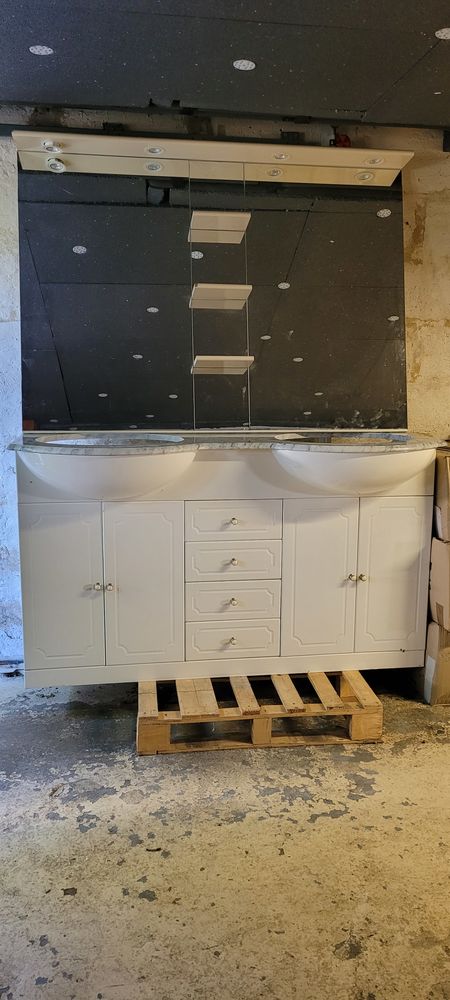 MEUBLE DE SALLE DE BAIN 0 Mainvilliers (28)