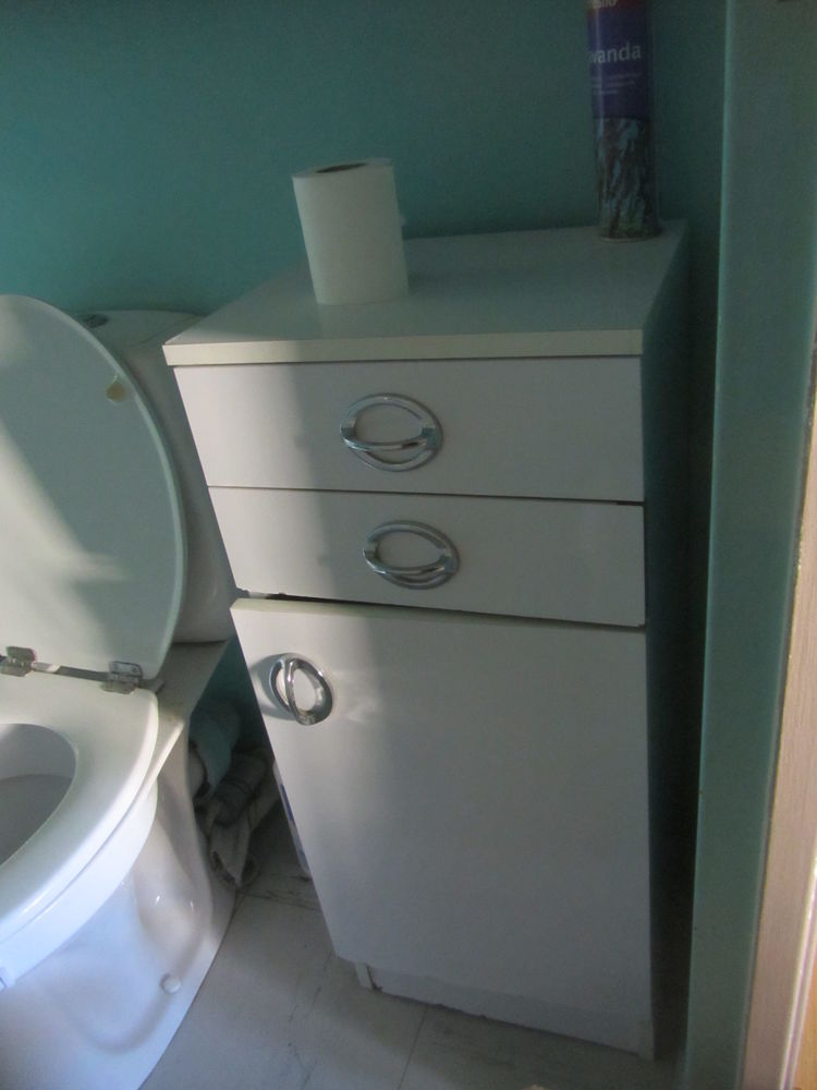 Meuble de salle de bain blanc 10 Toulon (83)