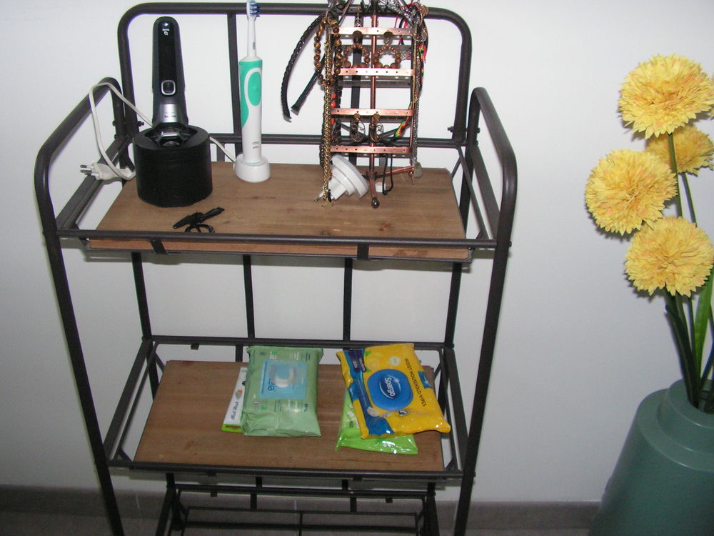 meuble de salle de bain en metal et bois 40 Le Bosc-Roger-en-Roumois (27)