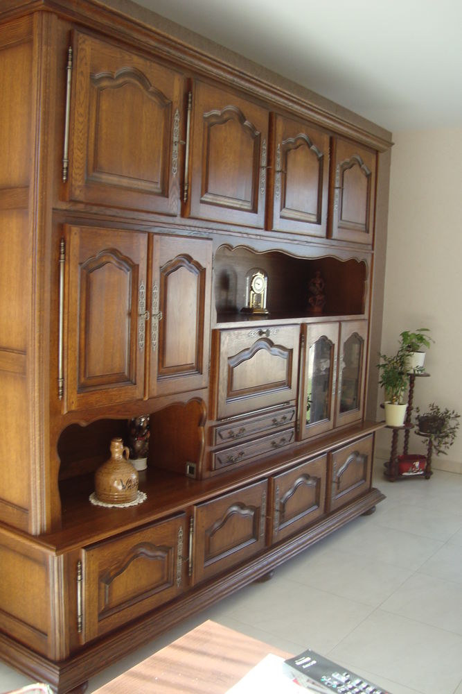  meuble salle a manger (LIVING)
300 Villette-l�s-Dole (39)