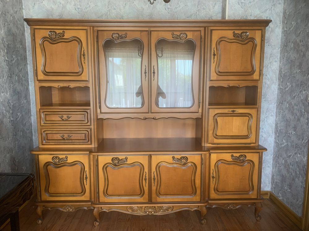 Meuble de salle � manger 250 Contrex�ville (88)