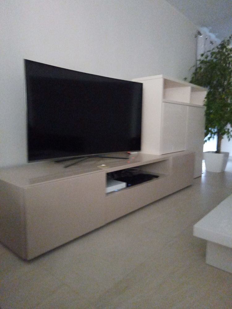 Meuble de salon LAGON DE ROCHE BOBOIS
1500 Saint-Martin-d'Uriage (38)