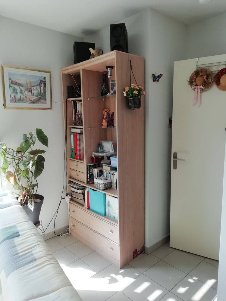 MEUBLE SALON 30 Hy�res (83)