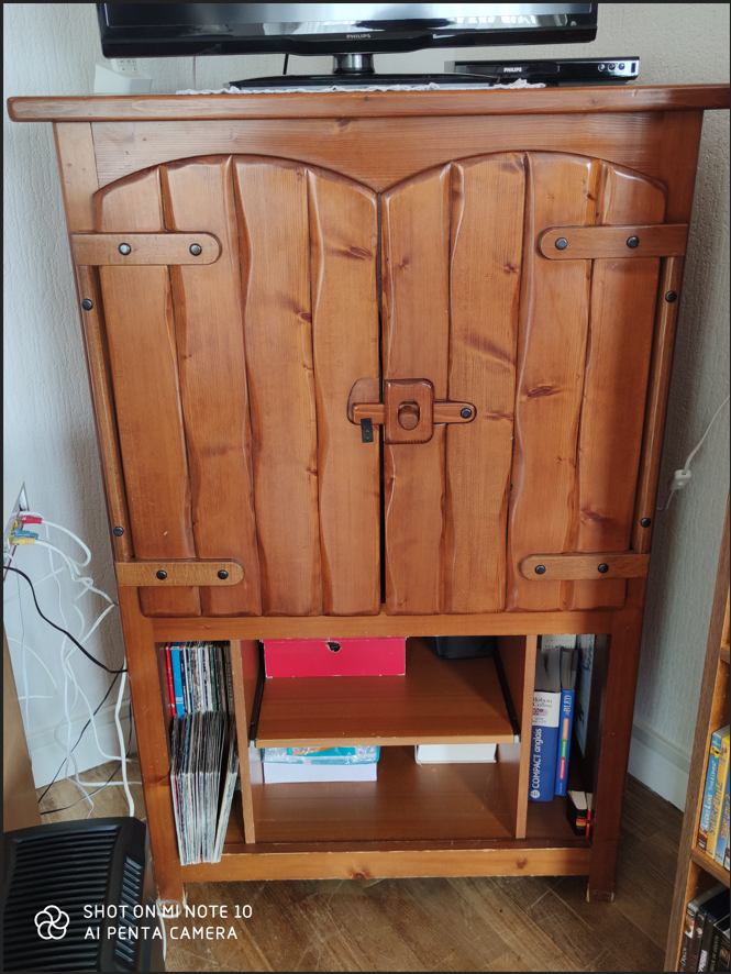 Meuble TV en sapin du nord massif
400 Saint-Malo (35)