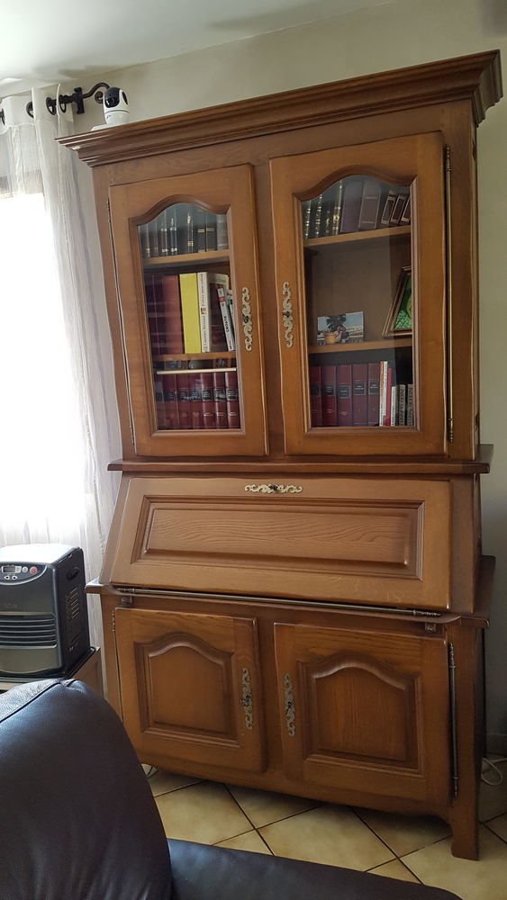 Meuble secr�taire-biblioth�que en ch�ne massif
300 Can�jan (33)