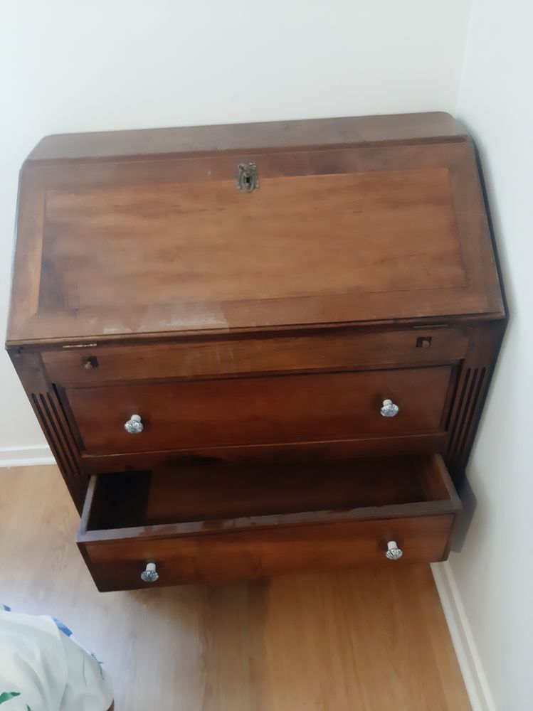 Meuble secr�taire en noyer 150 Fontaine-l�s-Dijon (21)