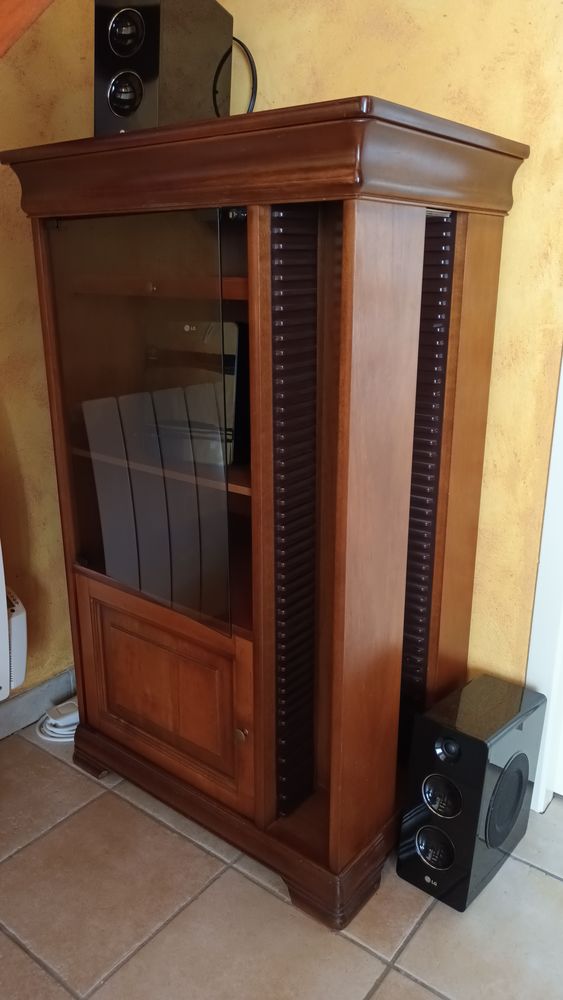 Meuble hi-fi  style merisier 
Haut 116 larg 70 prof 45 90 Blanquefort (33)