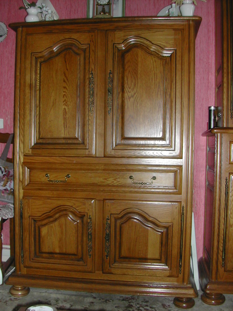 Meuble hi- fi- tv style rustique chêne clair. tbe