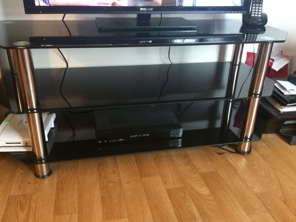 Meuble TV + table basse gu�ridon en verre tremp� 55 Vanves (92)