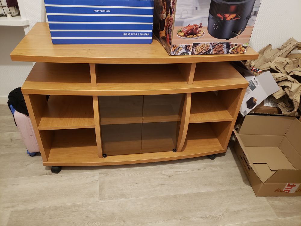 Meuble t�l� hi-fi avec roulettes 40 Villedieu-les-Po�les (50)