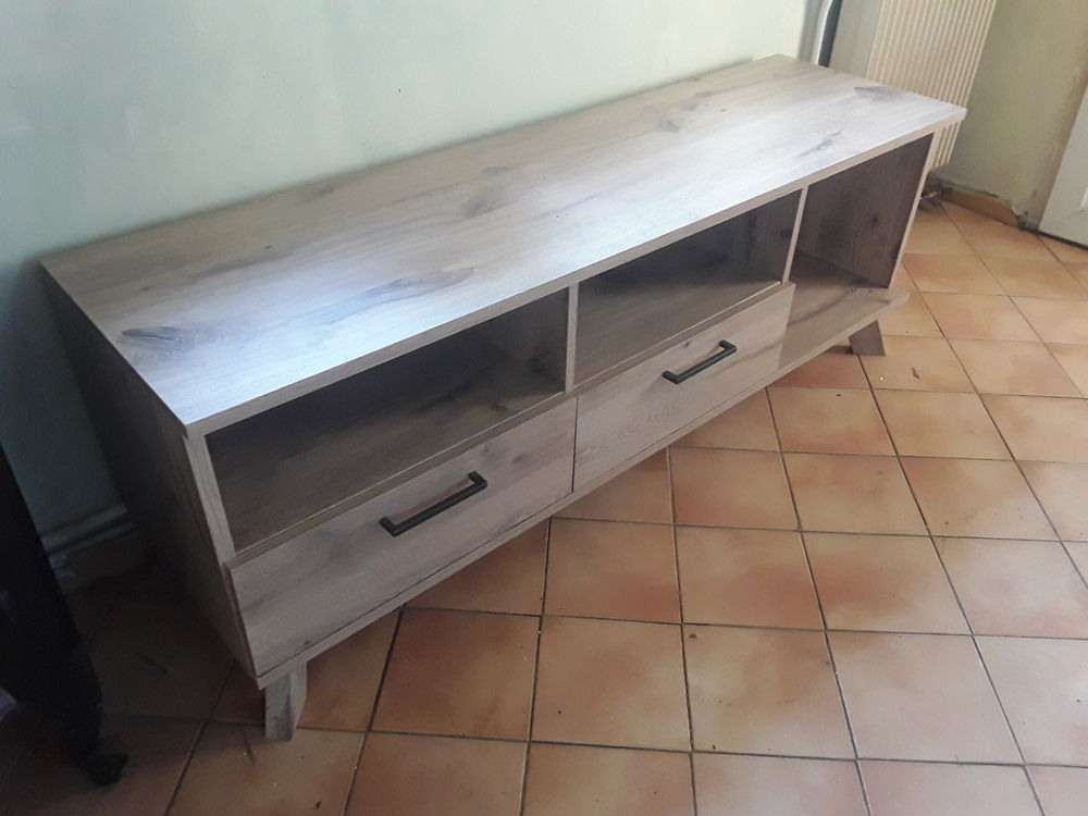 Meuble t�l� en bois 90 Nice (06)