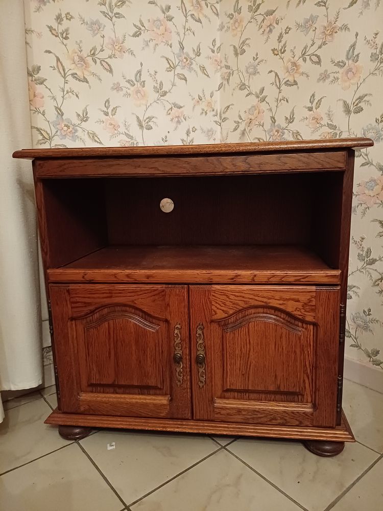 Meuble t�l� bois massif 20 N�ux-les-Mines (62)