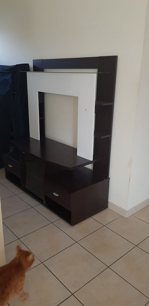 Meuble tele bonne �tat 40 Geloux (40)