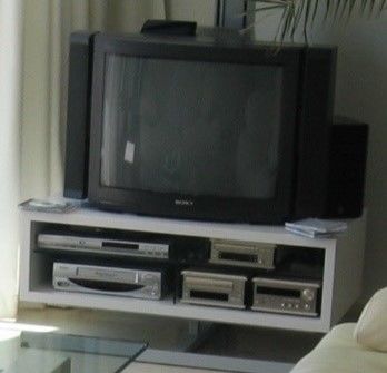 Meuble tele design Ligne Roset 400 Charbonni�res-les-Bains (69)