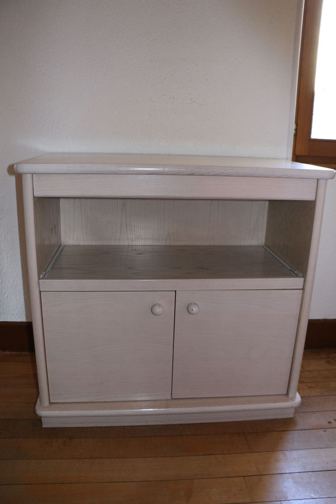 MEUBLE DE TELE H�TRE MASSIF BLANCHI 100 Saint-Jeoire (74)