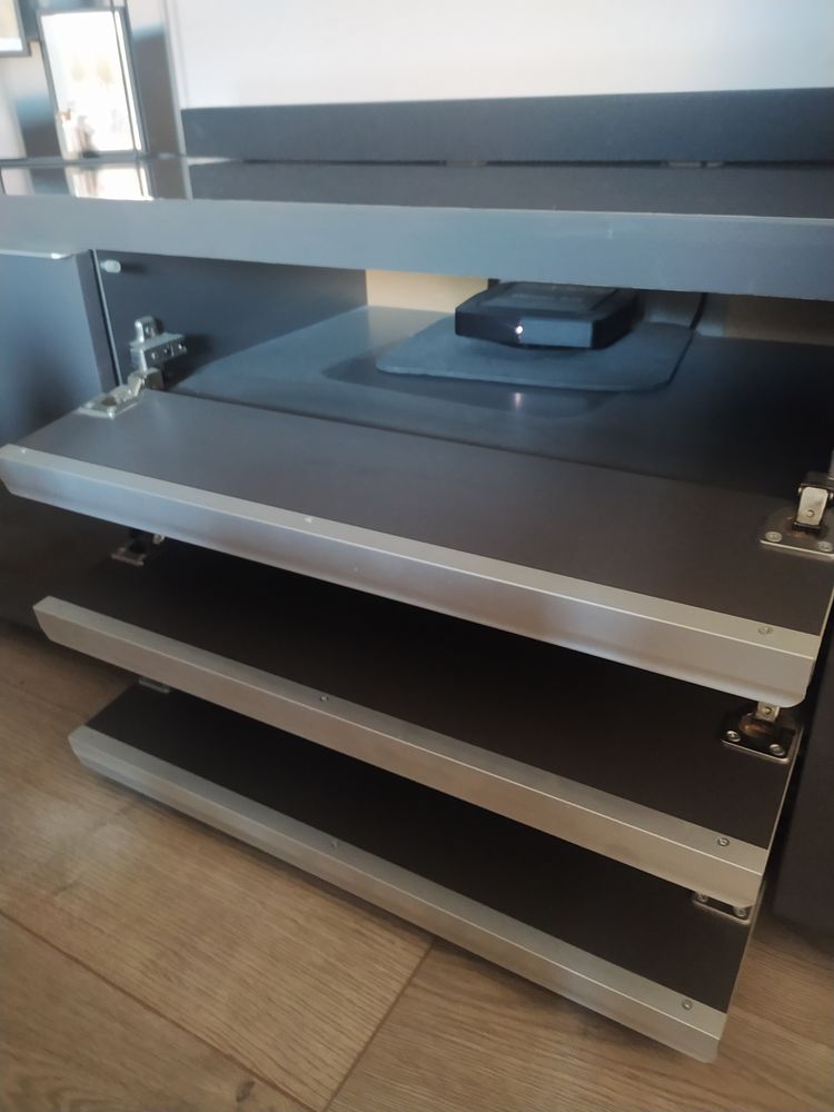 Meuble t�l� IKEA 80 Bessan (34)