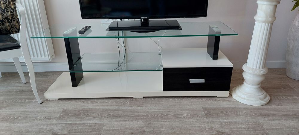 Meuble t�l� moderne 110 Aix-les-Bains (73)