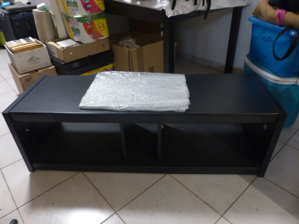 meuble t�l� sur roulettes en TBE 15 Moutiers-les-Mauxfaits (85)