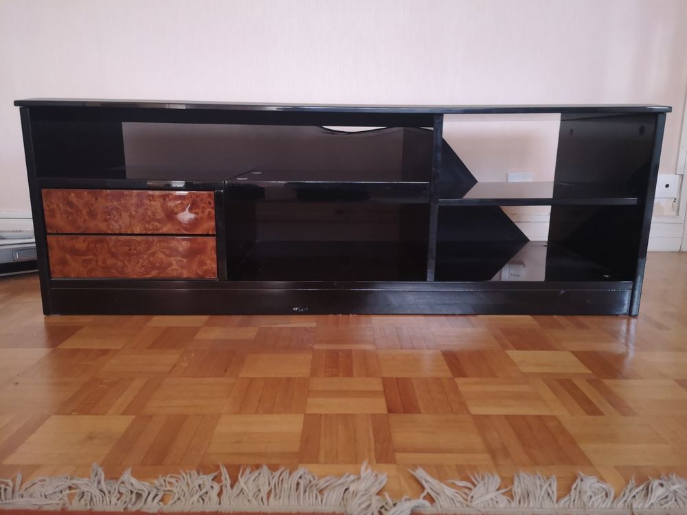 meuble t�l� de tr�s bonne qualit� 80 Saint-Denis (93)