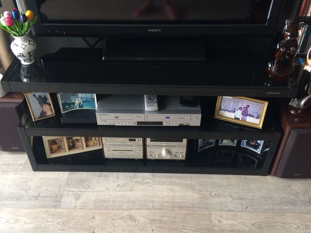 Meuble t�l� � vendre. 30 Paris 19 (75)