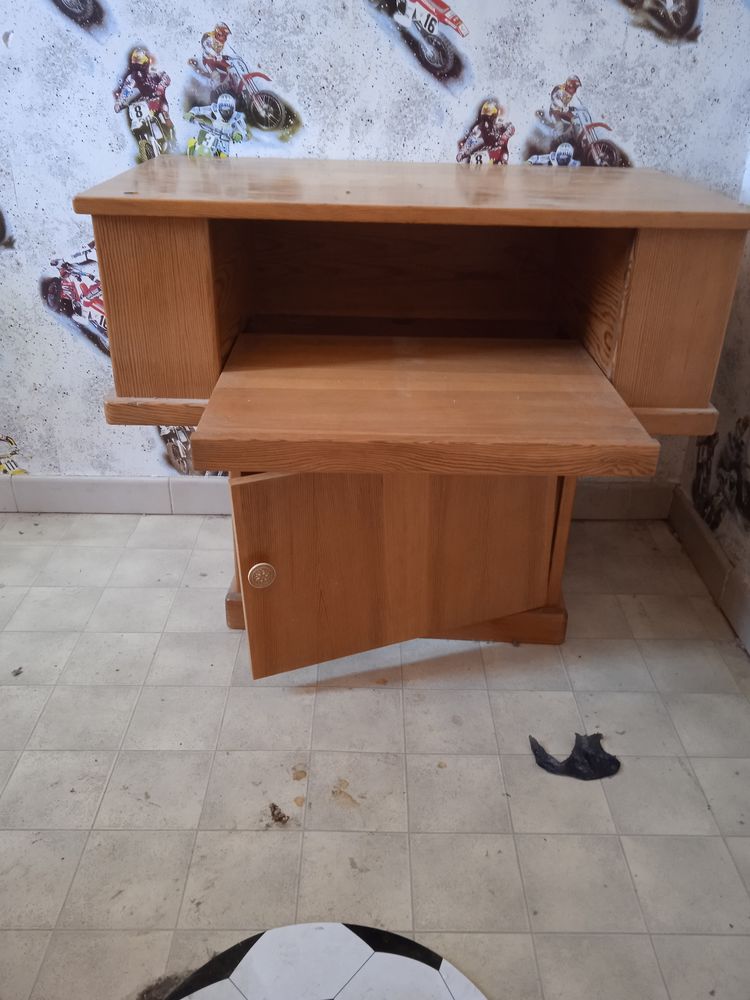 Meuble t�l� 20 Al�s (30)