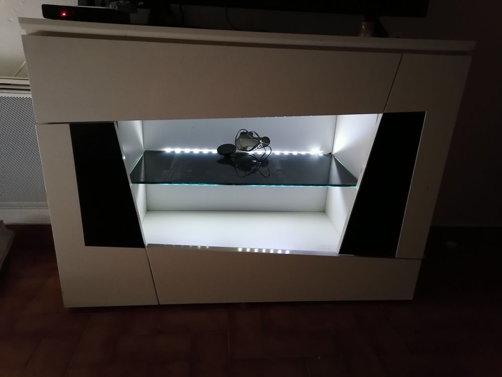 Meuble t�l� 100 Montpellier (34)