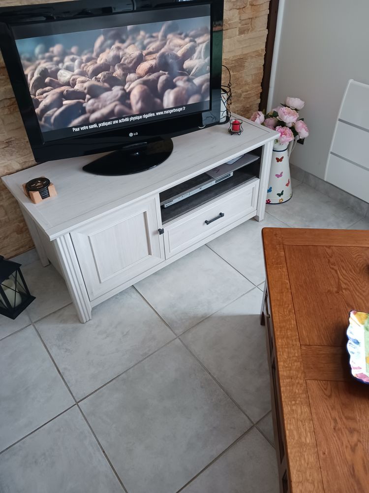 Meuble T�l� 180 Herqueville (27)