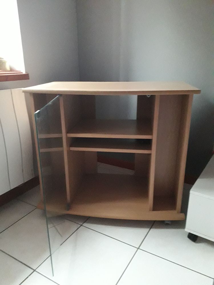 Meuble t�l� 80 Courcelles-l�s-Montb�liard (25)