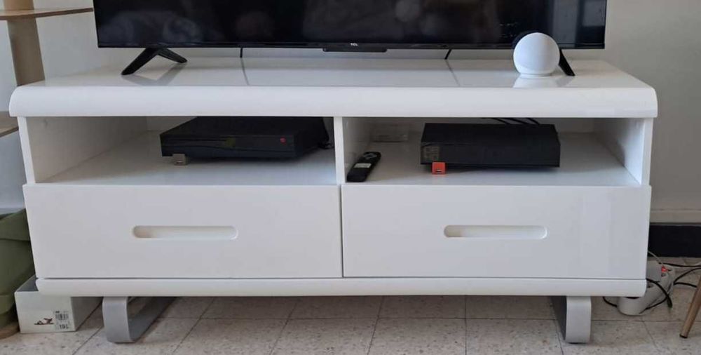 Meuble de t�l� 150 Toulon (83)