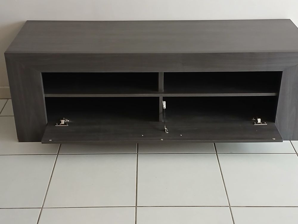 MEUBLE TELE 60 Villemoustaussou (11)