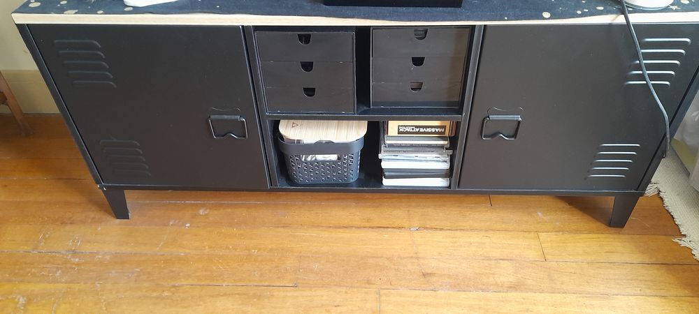 Meuble t�l� 50 Paris 12 (75)